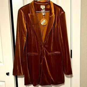 Oversized velvet blazer